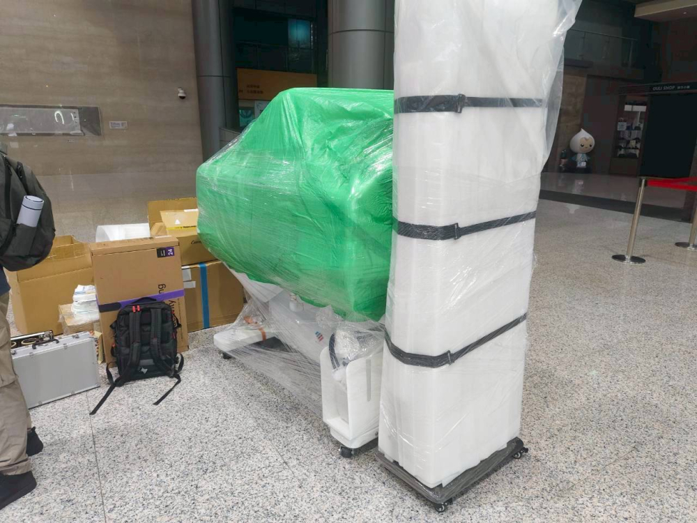 精密儀器搬運（生物切片機）