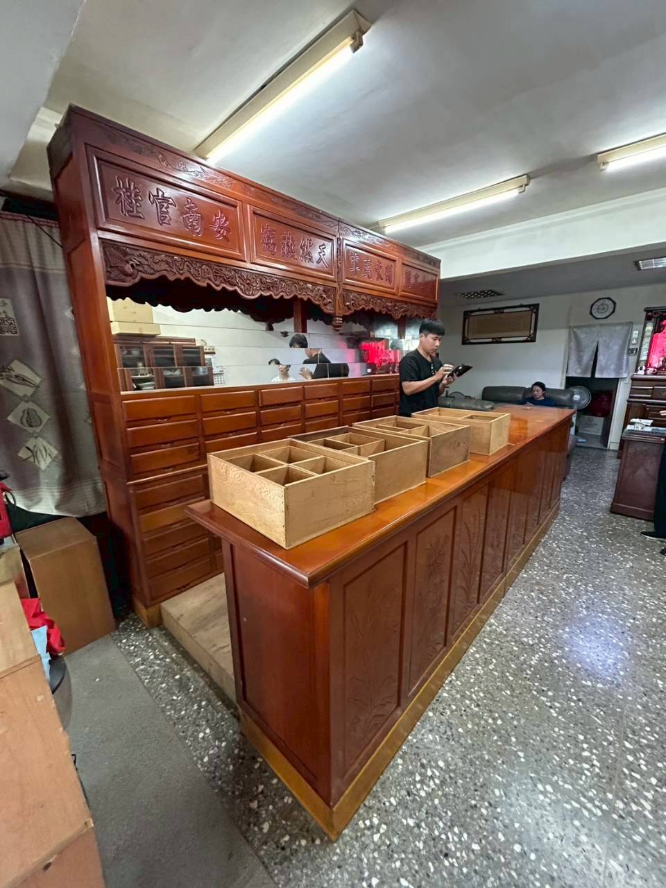 店面搬遷中藥櫃搬運