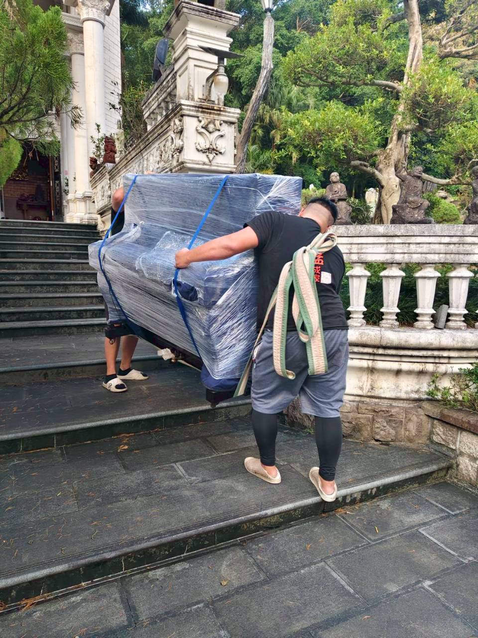 專業鋼琴搬運團隊